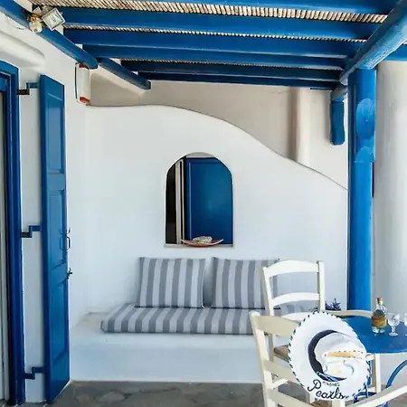 Сasa de vacaciones Mykonos Coastal Retreat - Giovanna's Beachfront Escape With Jacuzzi